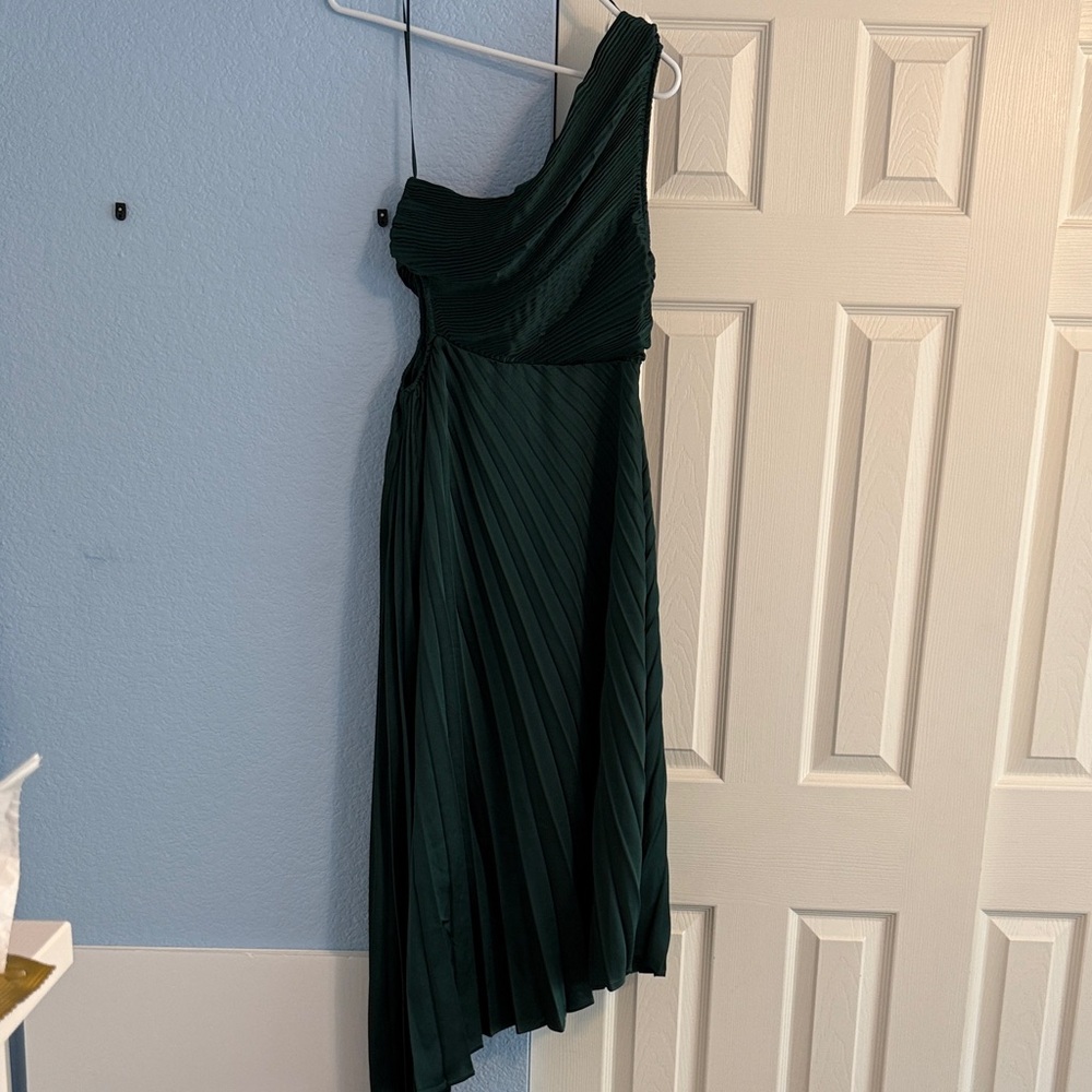 Sugarlips One-Shoulder Dark Green Dress
